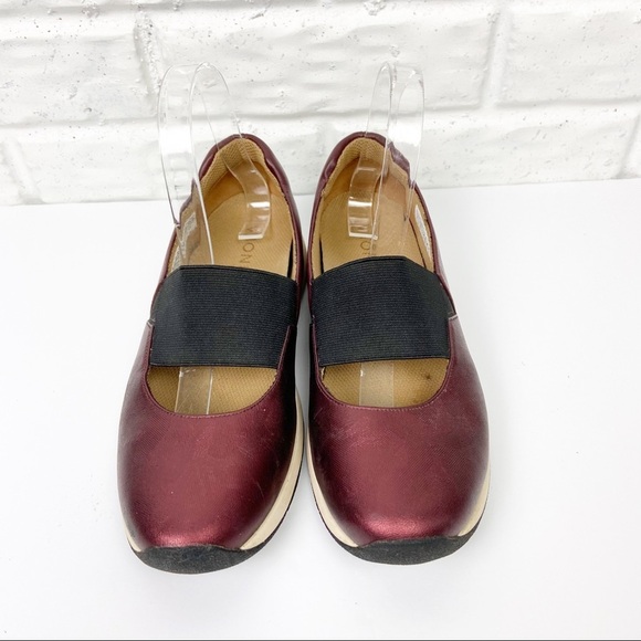 VIONIC Cosmic Cadee Mary Jane Sneaker - Picture 3 of 6